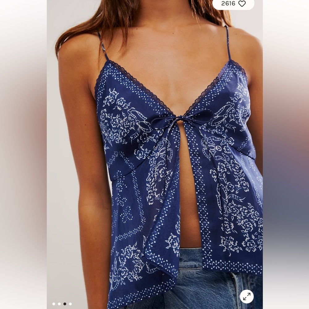 NWT LoveShackFancy Tivelo Top Bandana Print Silk Navy White XL - Picture 3 of 12